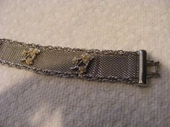 Vintage LISA JEWELS Mesh 7” Bracelet With Seed Pearl Flowers elegant 1970’s