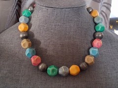 Vintage faceted pastel lucite irregular bead statement necklace 18.5″