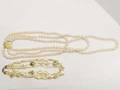 Vintage Beaded Necklace Lot Faux Pearl Ivory Gold Beaded Accents D2364