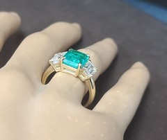 Vintage 14K Yellow Gold Engagement Ring 5.16CT. Blue Tourmaline Emerald Shape