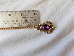 AVON 1974 QUEENSBURY NECKLACE, BRACELET & 2 RINGS