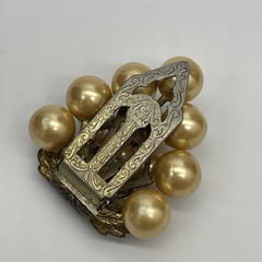 Vintage Art Deco Gold Faux Pearl Grapes Metal Leaves Fur/Dress Clip