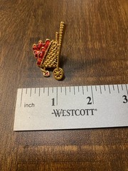 Vintage Lot Of 13 Marked Avon Brooches Pins Gold Tone Various Subjects NICE!
