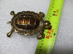 Lauren Conrad Signed Vintage Turtle Pin Gold Tone Honey Colored Enamel brooch