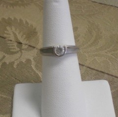 Cubic Zirconia CZ Solitaire in U Shape Sterling Silver Ring Size 6.25