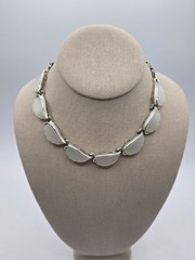 Vintage Lisner White Thermoset Leaves Necklace Silver Tone 15 Inch