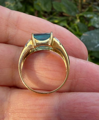 VINTAGE 14K YELLOW GOLD CHECKERBOARD PRISM CUT BLUE TOPAZ DIAMONDS RING DESIGNER