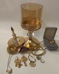 Elegant Vintage Goldtone Jewelry In Art Deco design Container