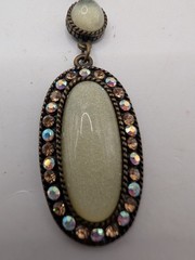 Vintage Avon Rhinestone Faux Fire Opal 22″ Necklace And Earrings Gold Tone