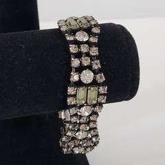 Kramer of NY Signed Vintage Rhinestone Bracelet Clear Green Baguette 7″