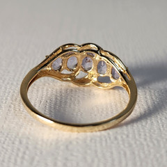 14K Yellow Gold Natural Tanzanite & Diamond Stone Ring Signed