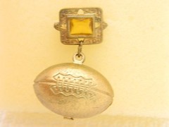 VTG Antique Gold Tone Topaz Rhinestone Football Dangle Pin Brooch C Clasp