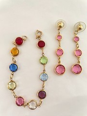 Lot of 2 Vintage Gold Tone Glass Bezel Bracelet & Earrings Pink Purple Blue