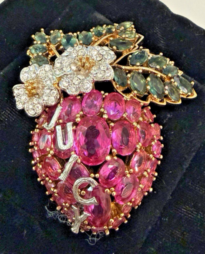 JUICY COUTURE VINTAGE CRYSTAL CZ STONE STRAWBERRY BROOCH