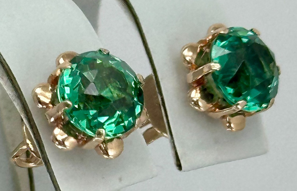 USSR Vintage Original Emerald (lab. made) Rose Gold Stud Earrings 583 14K 3,11 g
