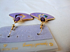 VINTAGE SAMUEL HUANG DESIGNER CLOISONNE RETRO MOD FAN LAVENDER & PURPLE EARRINGS