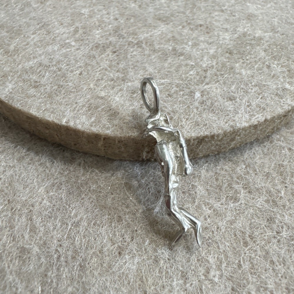 Vintage Sterling Silver Scuba Diver Pendant for Necklace Jewelry Sea Adventure