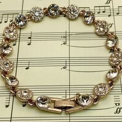 Givenchy Rose Gold Plated Peach Tone Crystal Studded Bracelet 7″ Vintage Sparkle
