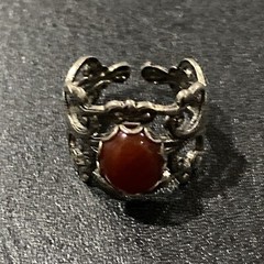vintage ring size 7 adjusts scroll work burgundy stone