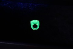Vtg 60’s Green Mod Acrylic Resin Glow in the Dark Ring Retro Fashion Size 5.25