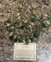 Vintage signed Sarah Coventry “Nile Queen” Necklace /w card. Adjustable length!
