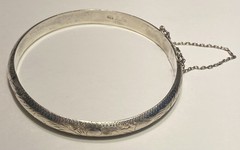 Vintage 925 Sterling Silver Hinged Bangle Bracelet 2.25″ Diameter, 8.1 grams