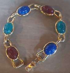 Vintage Trifari Signed Egyptian Revival Scarab Beetle 7.5″ Bracelet