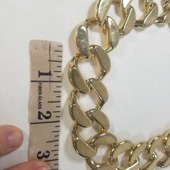 Chunky Curb Link Collar Necklace Gold Tone 17.5 Inch Classic Bold Vintage