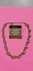 Vintage Trifari crystal gold tone choker necklace good vintage condition 17″.