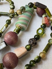 Vintage 1950s-1960s Bohemian Mixed Media Bead Necklace Green Purple Stones