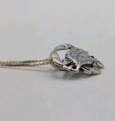 Vintage 925 Sterling Silver Crab Cancer Zodiac Pendant 17.75″ Box Chain Necklace