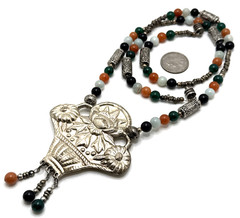Vintage Chinese Lotus Pendant Necklace Semi Precious Stone Bead Amulet Statement