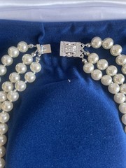 Camrose & Kross Jacqueline Kennedy Triple-Strand Faux Pearl Necklace Box & COA
