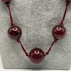 Vintage Les Bernard Graduating Marbled Acrylic Beaded Necklace Brass Spacers 28”