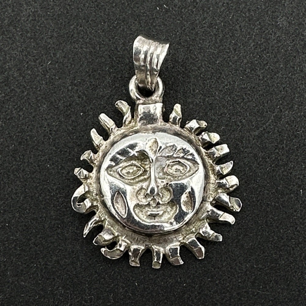 SUN FACE sterling silver pendant – vintage Mexican artisan-made 1-1/8″ signed