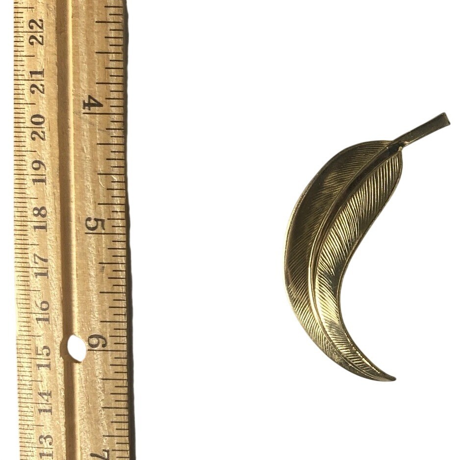 Vintage Gold Tone Feather Leaf Brooch Pin Textured Nature Inspired Jewelry