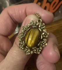 Vintage Tiger Eye Stone in Bronze Floral Motif Pendant 20” Chain Necklace Estate