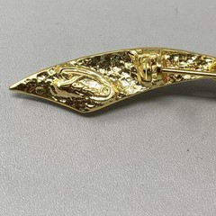 Tona Vintage Brooch Pin Shiny Matte Gold Tone Long Curved Ribbon Abstract 4″