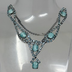 Vintage Juliana D&E DeLizza Elster Aqua Blue Rhinestone Thermoset Bib Necklace