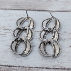 Vintage Earrings for Pierced Ears Brown Tones Linking Circles