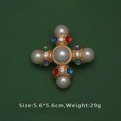 Baroque French Retro Pearl Exquisite Brooch Pin Summer Skirt Party Accessories