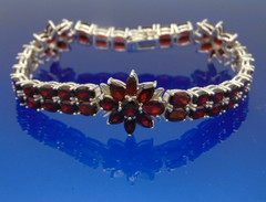 MICHELLE ALBALA 925 Sterling Silver Almandine Garnet Floral Tennis Bracelet