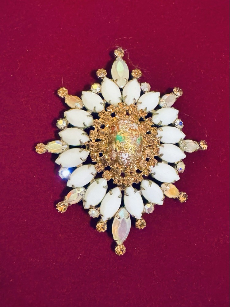 JULIANA DeLizza Elster Stippled Easter Egg & Rhinestone Brooch Vintage Jewelry