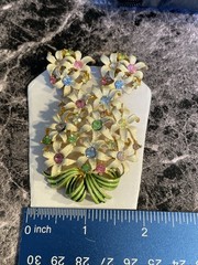 Vintage Rhinestone Gold Tone Enamel Flower Brooch Pin Clip Earrings Set YD-48