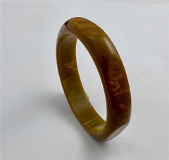 Vintage Bakelite Bangle Bracelet Faceted Octagon Marbled Root-Beer 8″ Inside