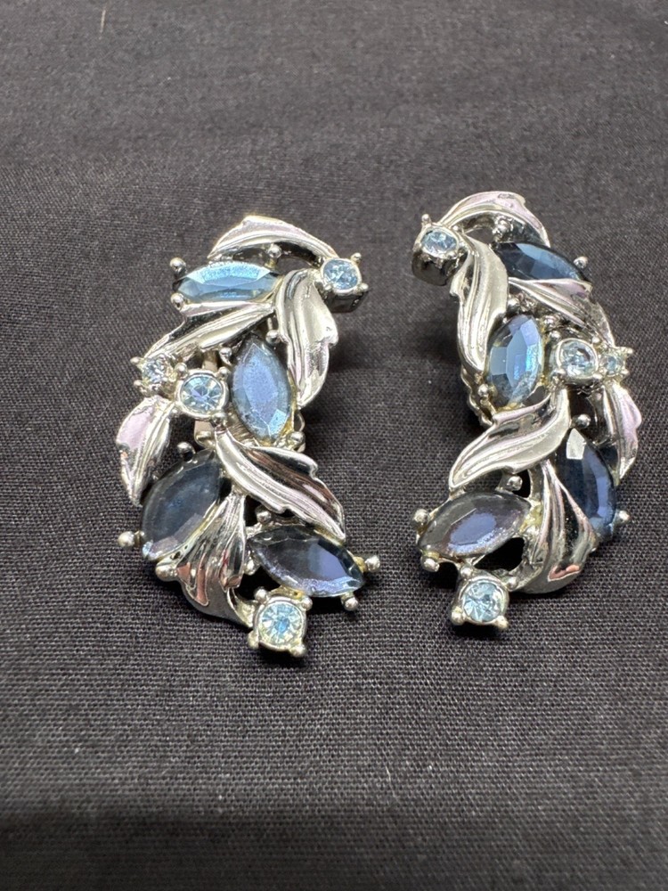Sarah Coventry Vtg 1950’s Silver Clip-On Earrings Blue Champagne Leaf Climber Rh