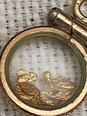 Vintage 12k GF Glass Pendant With Natural Yellow Gold Nuggets 22k