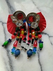 VINTAGE 80s Putting On The Rich Earrings Sparkle Gem Clip-on Wearable Art 3.5in