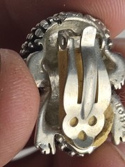 Vintage CABOT Signed Modernest Silver Alloy Textured Frog Clip-on Earrings
