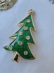 Vtg-now 7PCS Brooch pin LOT Christmas Tree Santa wreath enamel some signed AAi